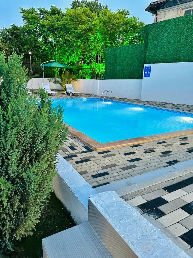 Villa Gardens Kobuleti Bagian luar foto