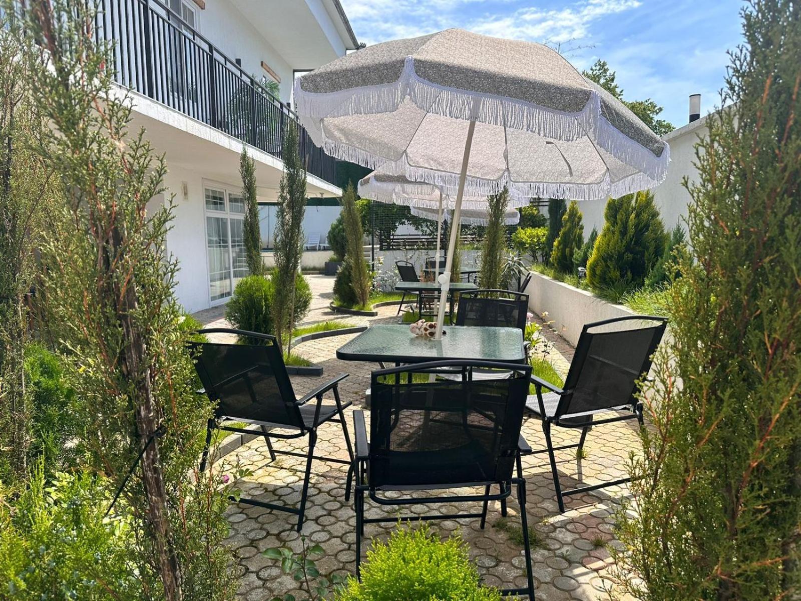 Villa Gardens Kobuleti Bagian luar foto